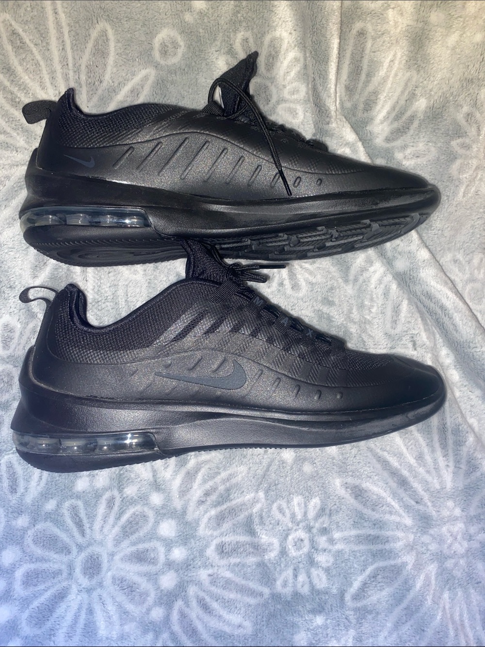 Nike Men's Air Max All-Black Athletic Sneakers - Picture 5 of 7